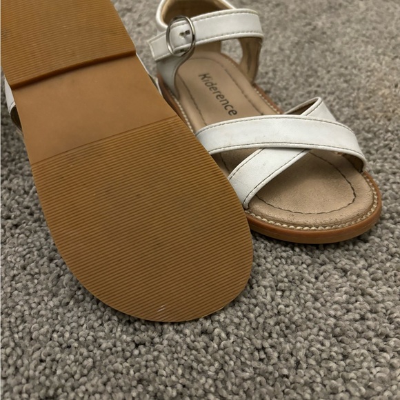 Girl’s Sandals - Picture 4 of 5